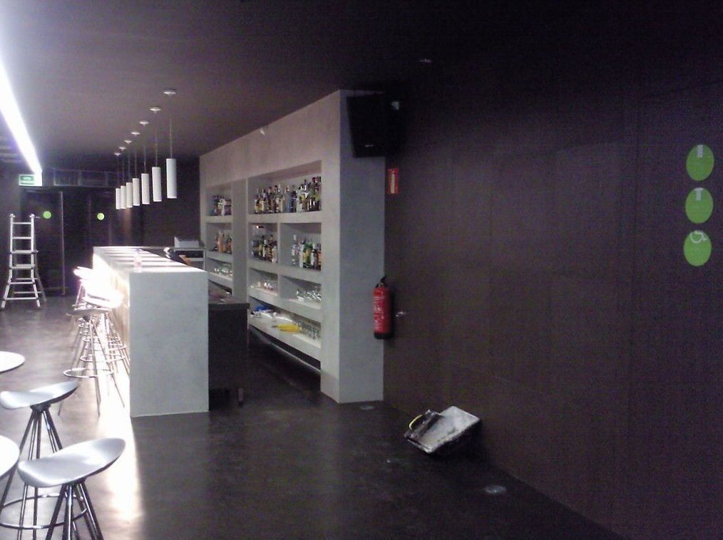 Muebles de pladur para interior bar